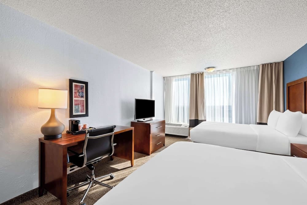 Comfort Inn & Suites Omaha Central