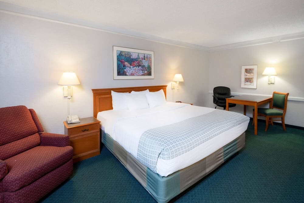 La Quinta Inn by Wyndham Farmington