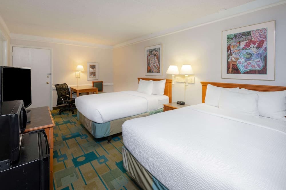 La Quinta Inn by Wyndham Farmington