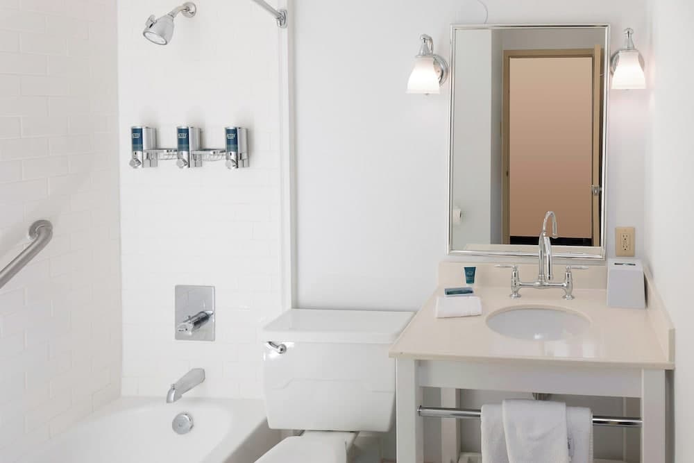 Four Points by Sheraton Asheville Downtown