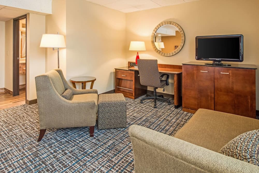 Quality Inn & Suites Virginia MN