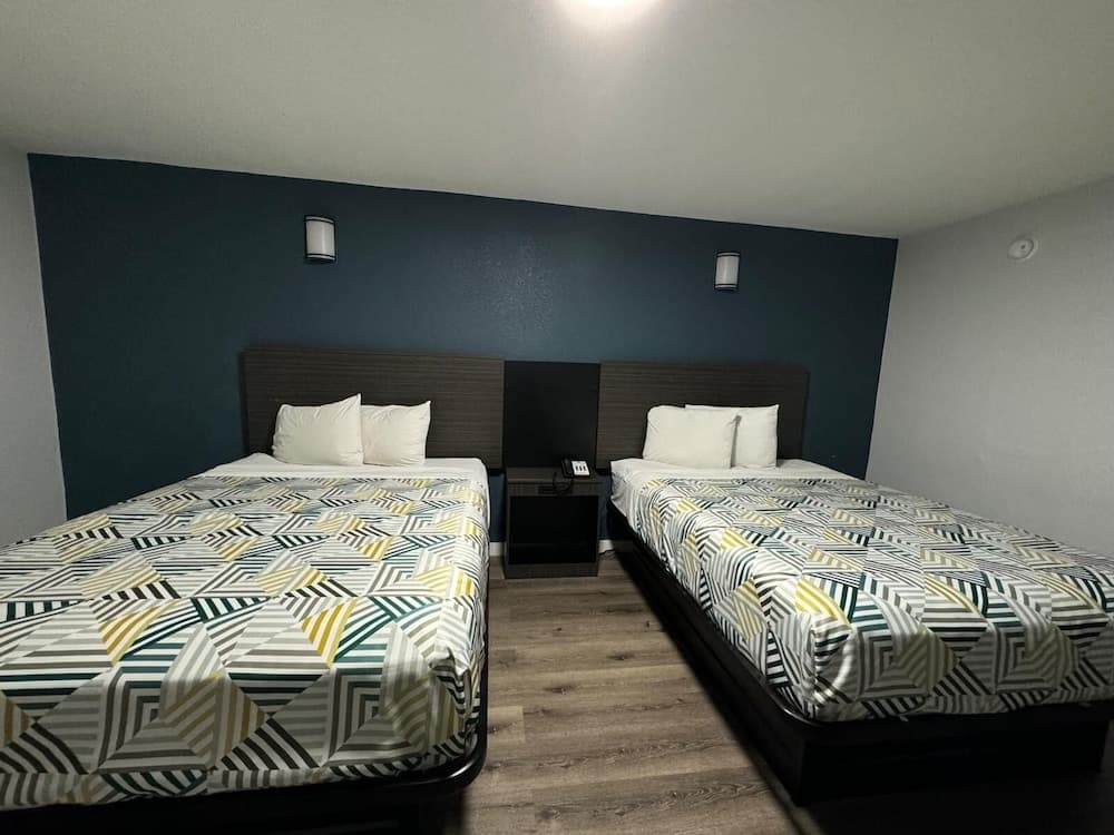 Motel 6 Greenwood, MS