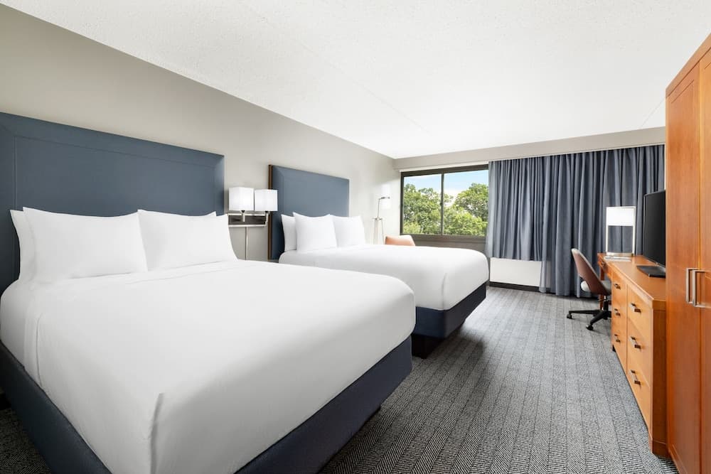 Courtyard by Marriott Montvale