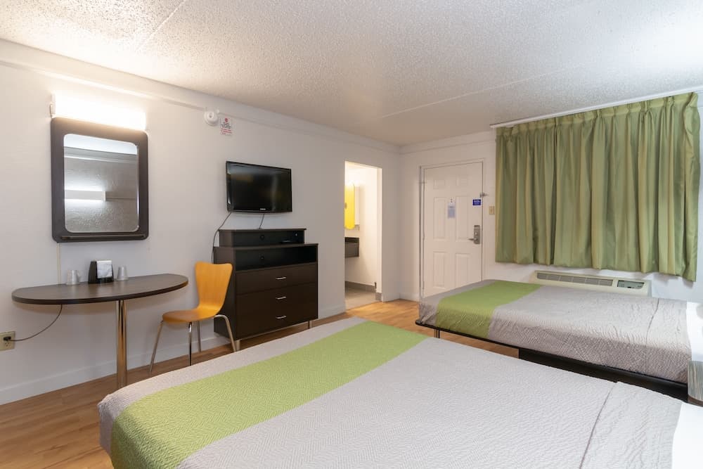 Studio 6 Fort Worth, TX - West Medical Center