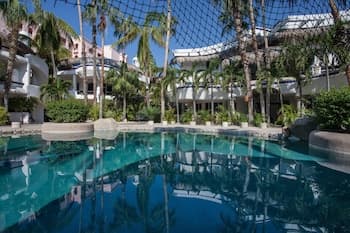 Club Cascadas de Baja