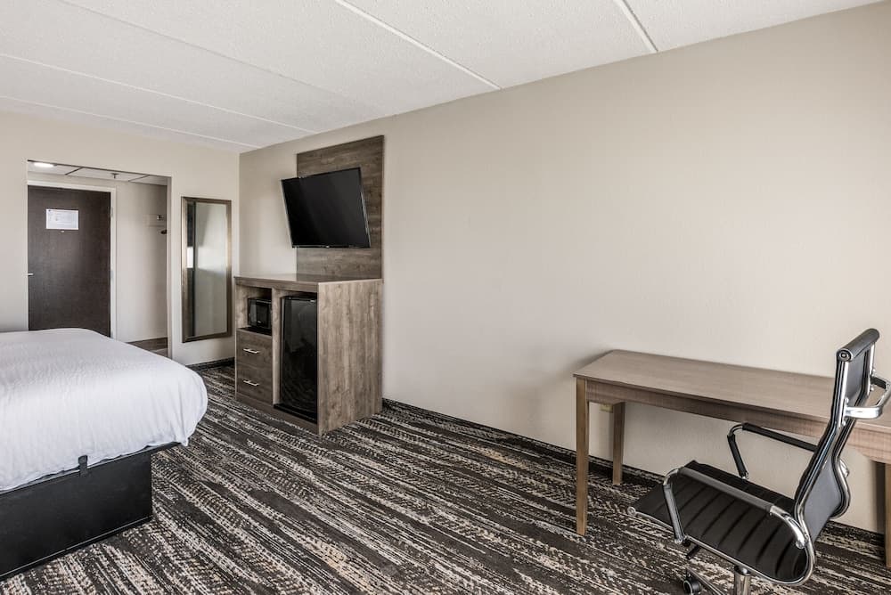 Clarion Pointe Rock Hill Near University