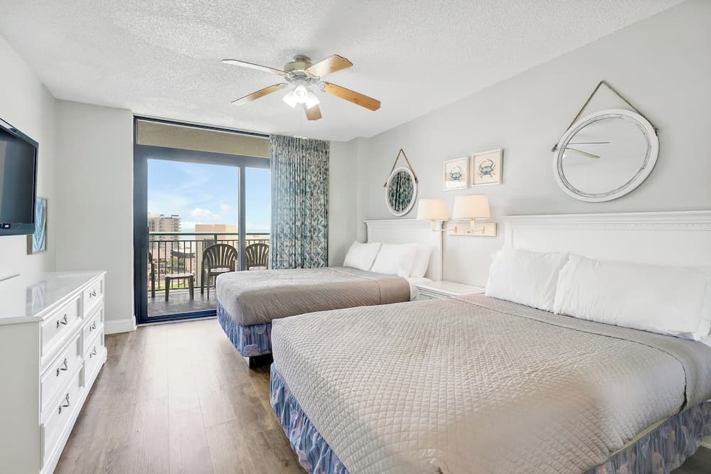 Sand Dunes Resort and Suites