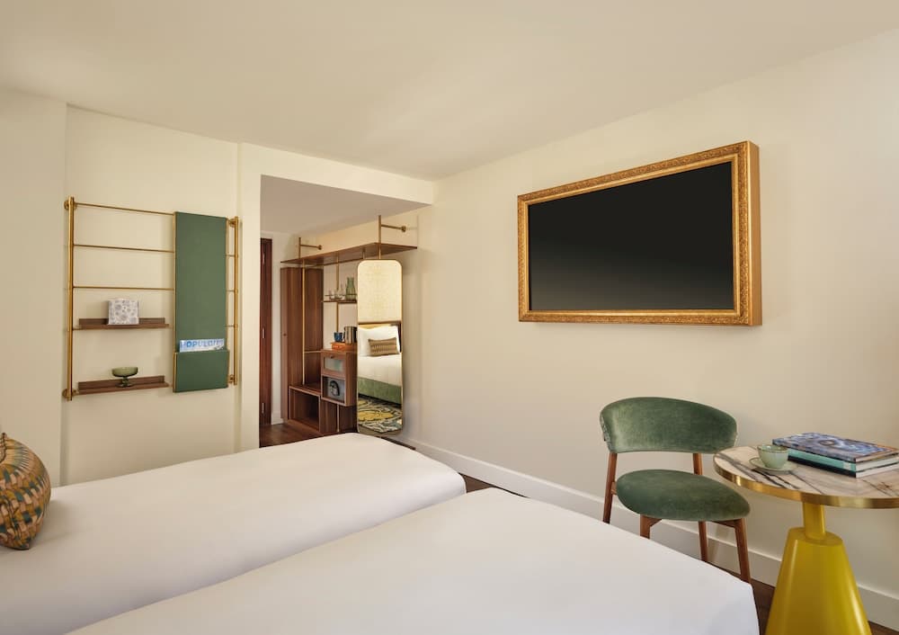 The Cura Hotel Kensington, London, a Tribute Portfolio Hotel