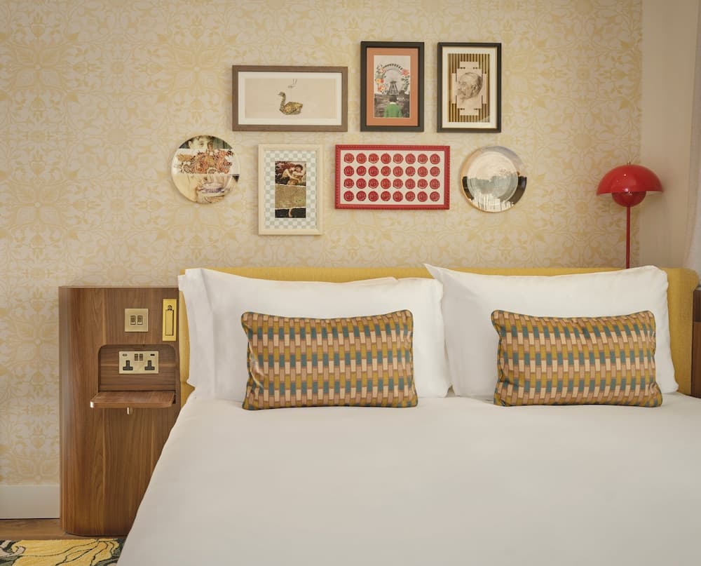 The Cura Hotel Kensington, London, a Tribute Portfolio Hotel