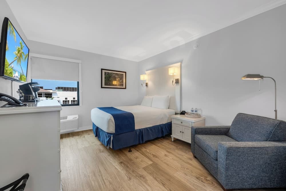 Bayfront Inn Fifth Avenue