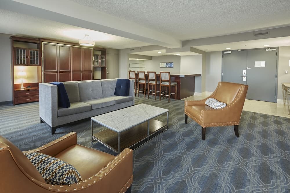 Doubletree by Hilton Bloomington - Minneapolis South