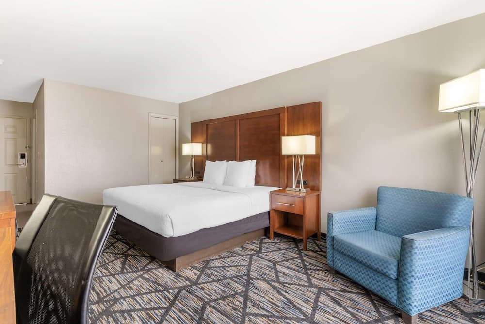 Best Western near Lackland AFB/SeaWorld