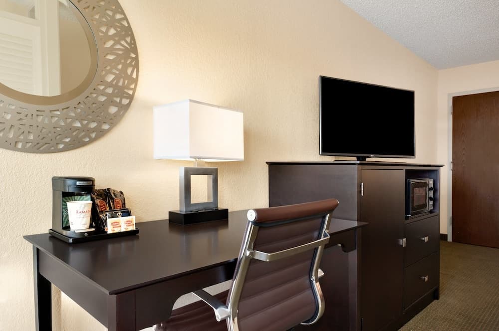 Ramada Plaza & Conference Center by Wyndham Gillette