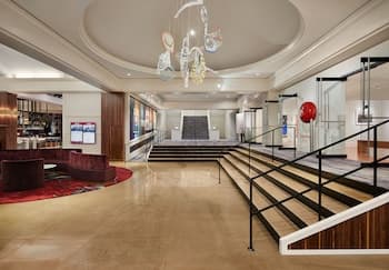 Saint Kate - The Arts Hotel