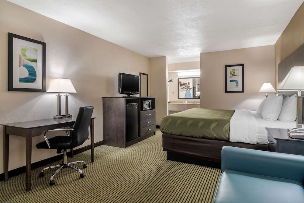 Quality Inn McDonough Atlanta South