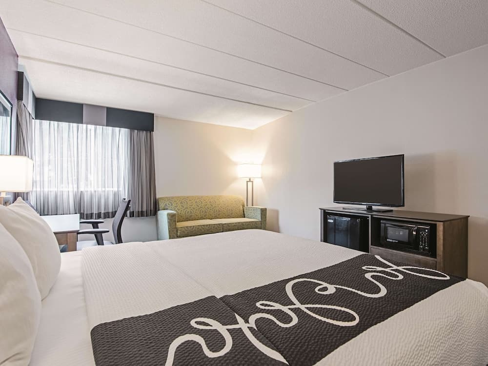 La Quinta Inn & Suites by Wyndham Portland DT/Maine Med