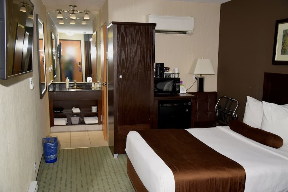 Coast Lethbridge Hotel & Conference Centre