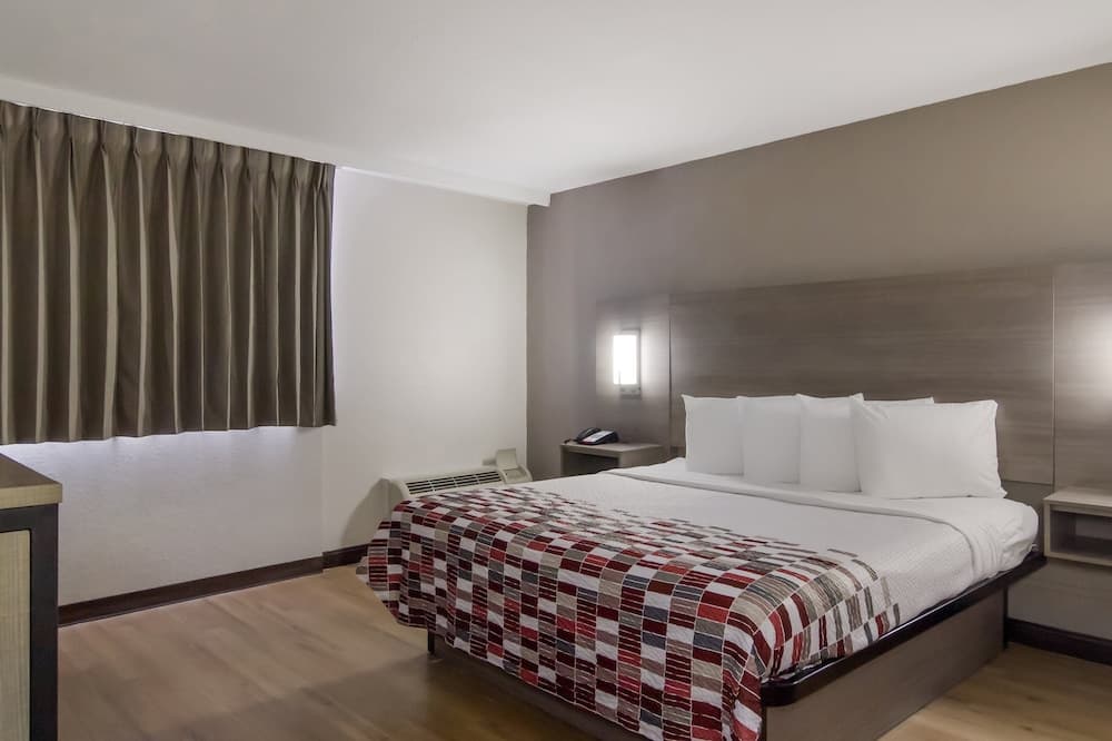 Red Roof Inn & Suites Brunswick I-95