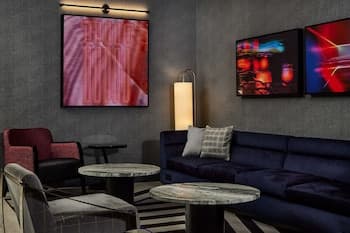 Hilton Kansas City Country Club Plaza