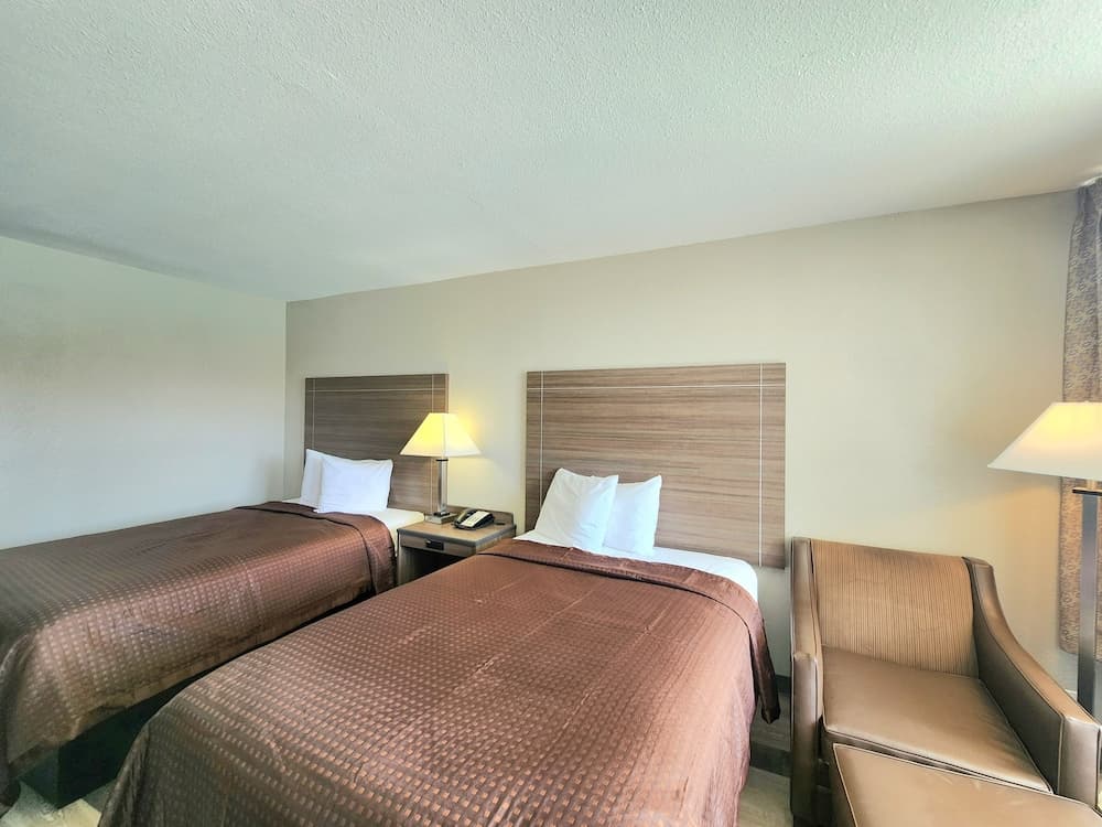 Days Inn by Wyndham Seguin TX