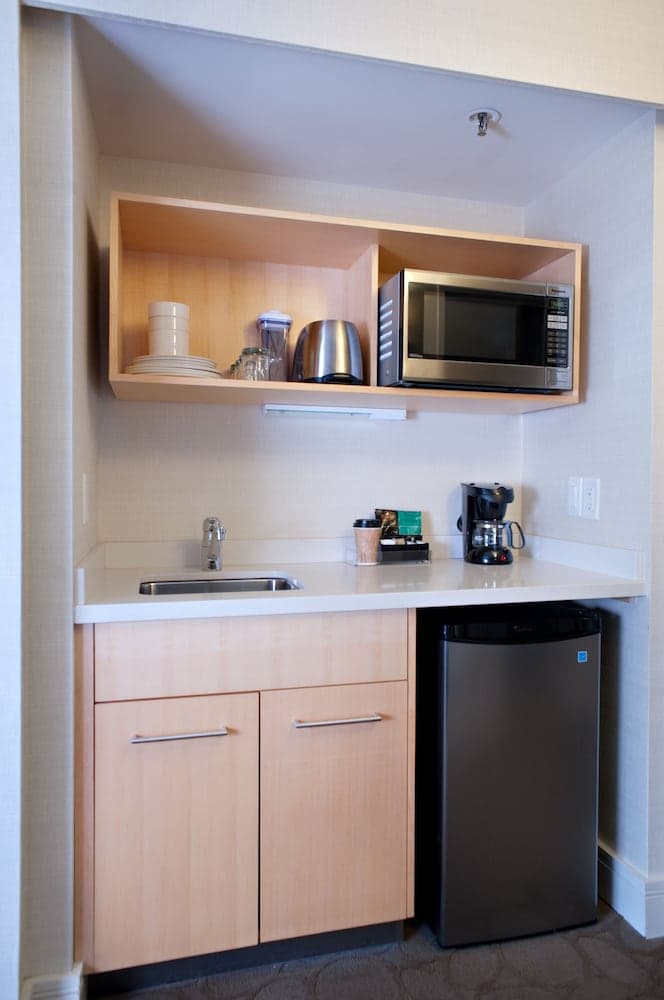 Delta Hotels by Marriott Victoria Ocean Pointe Resort