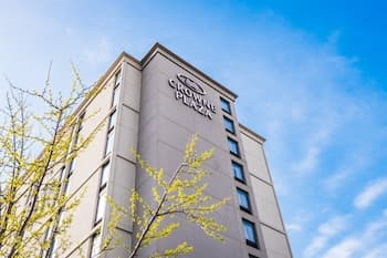 Crowne Plaza Newark Airport, an IHG Hotel