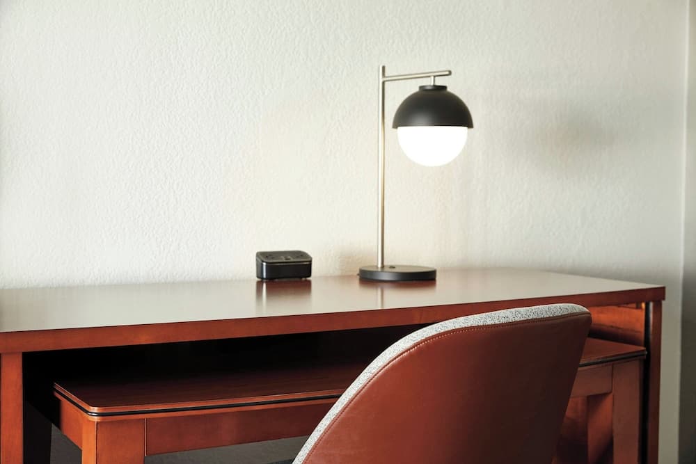 Courtyard by Marriott St Louis Westport Plaza