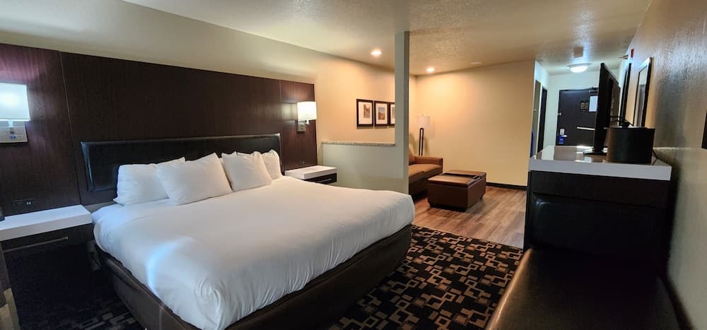 Comfort Inn & Suites Shakopee Downtown Area