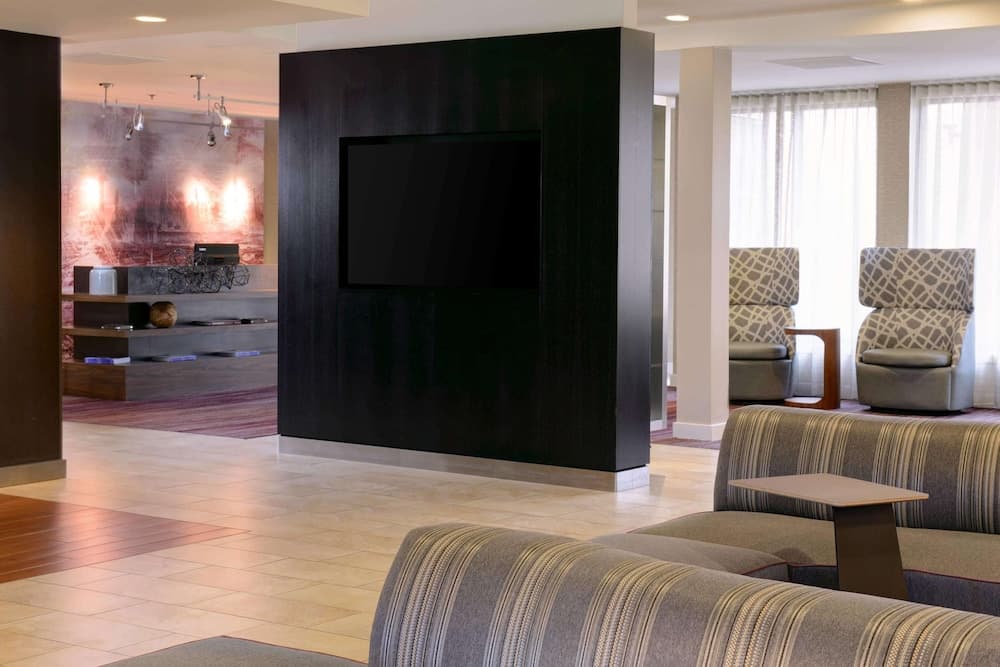 Sonesta Select Kansas City South Overland Park