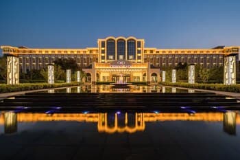 Crowne Plaza Zhengzhou, an IHG Hotel