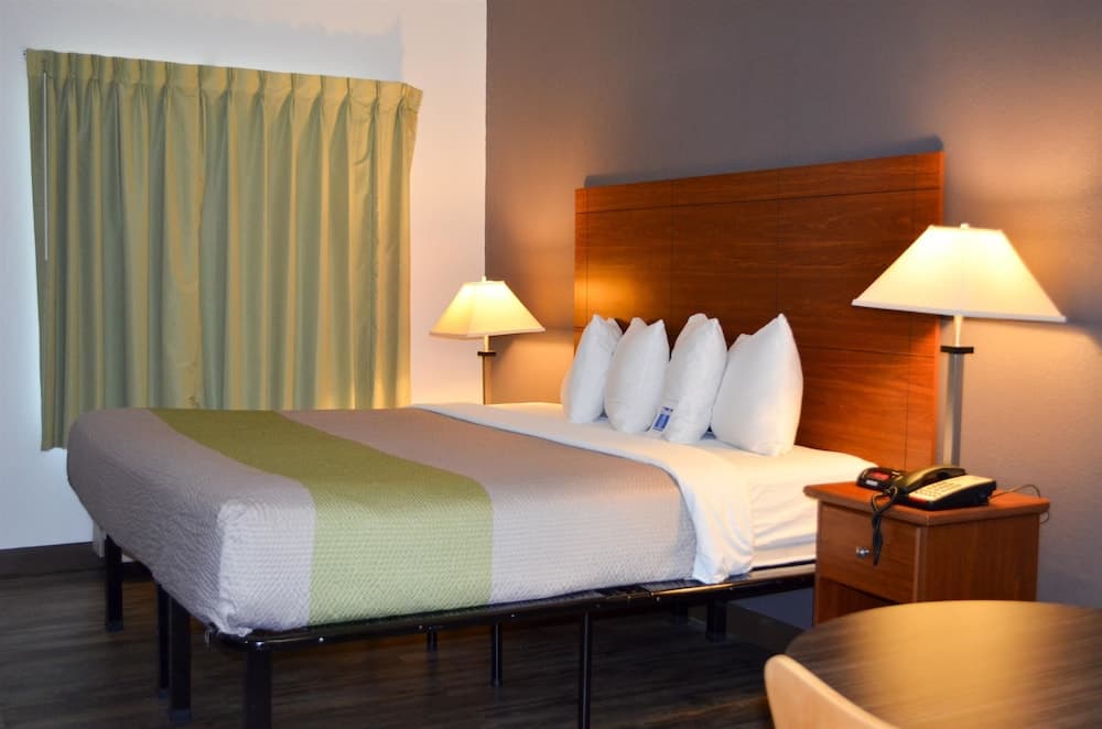 Studio Suites Extended Stay Chattanooga TN