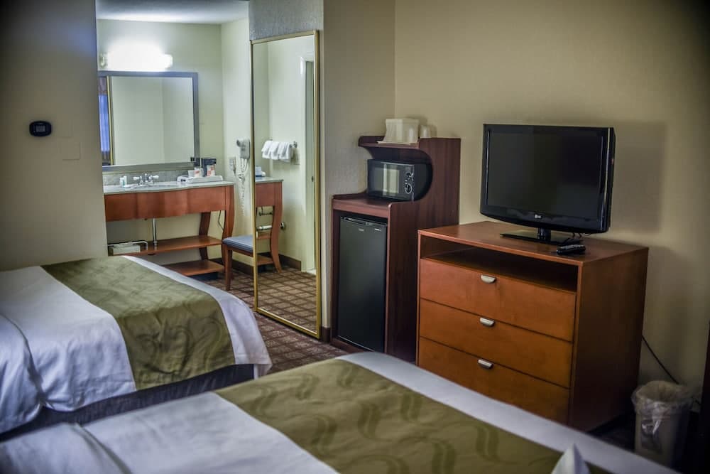 Quality Inn & Suites Northampton - Amherst