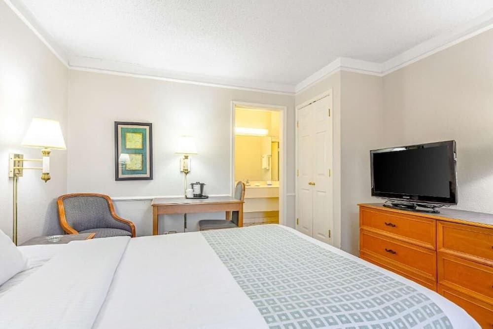 Rodeway Inn Huntsville West