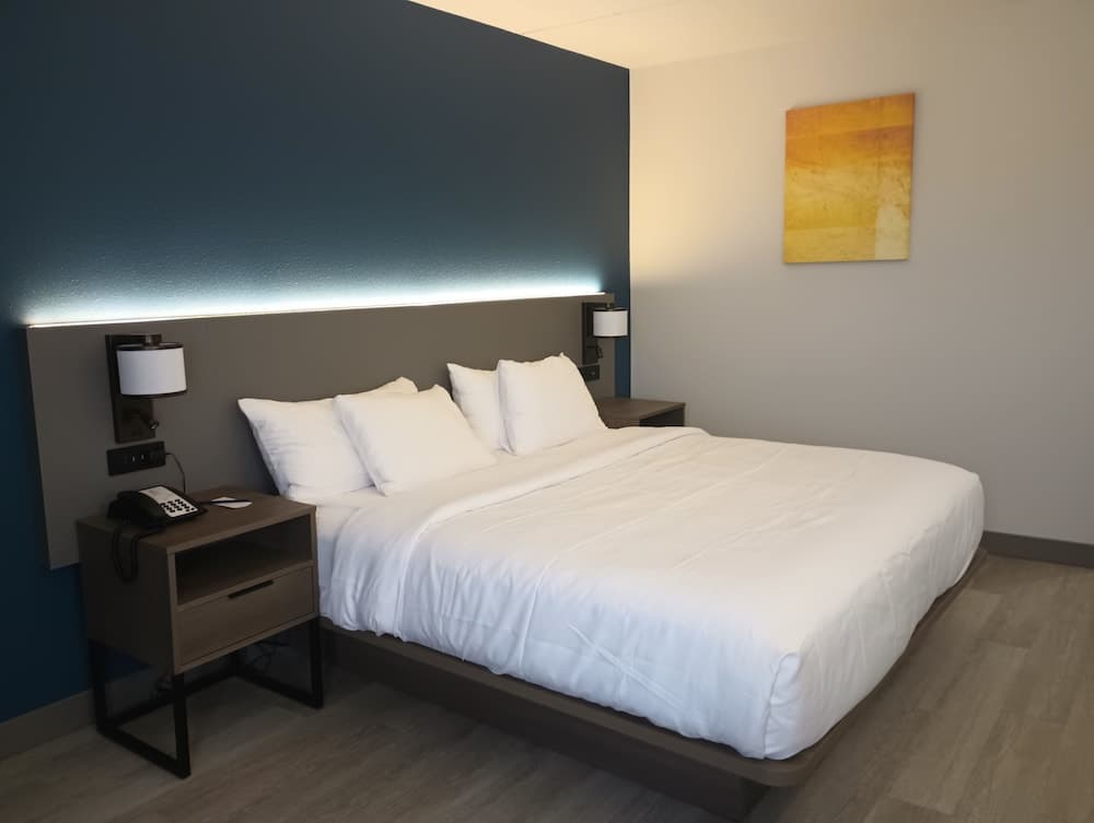 Comfort Inn & Suites Johnson City - Binghamton