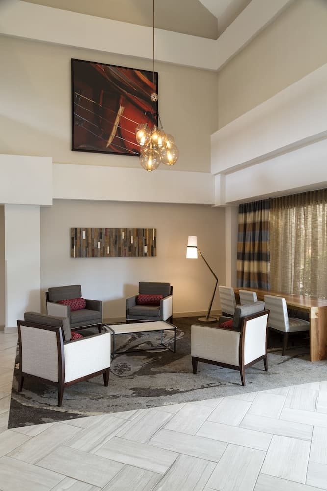 DoubleTree Suites by Hilton Nashville Airport