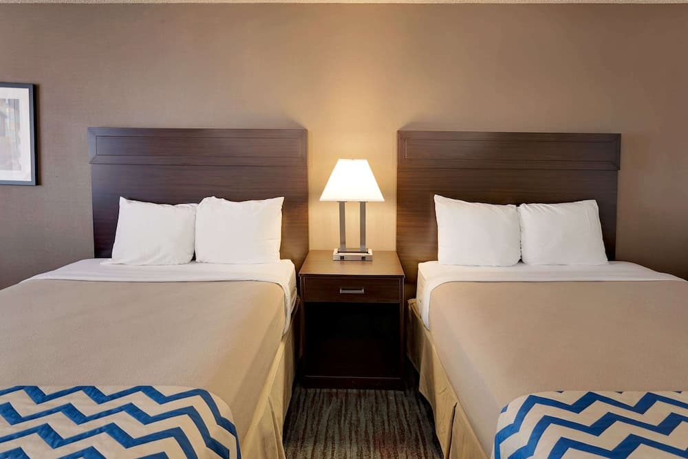 Travelodge by Wyndham Aberdeen