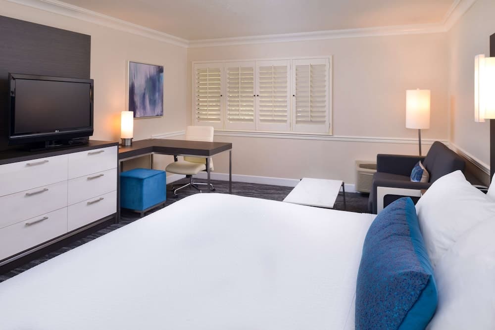 Best Western Plus Novato Oaks Inn