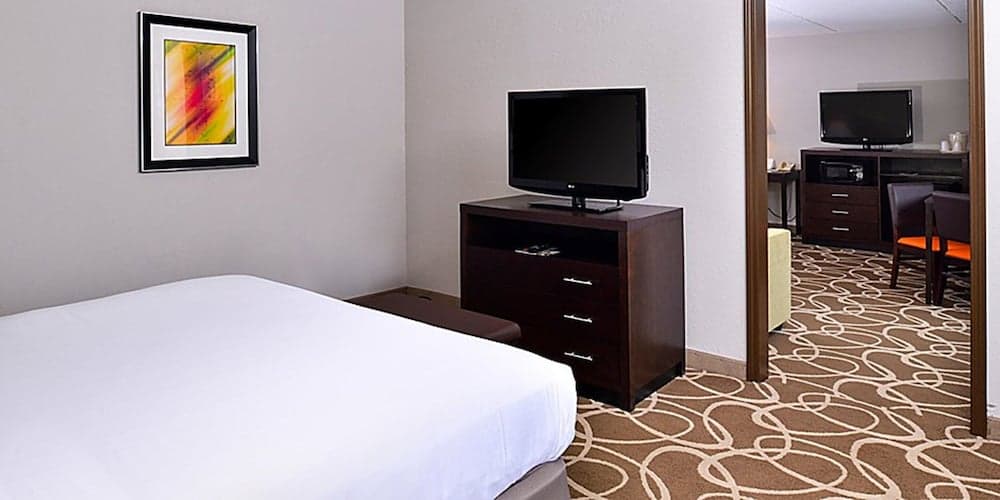 Elimwood Hotel, a Ramada by Wyndham