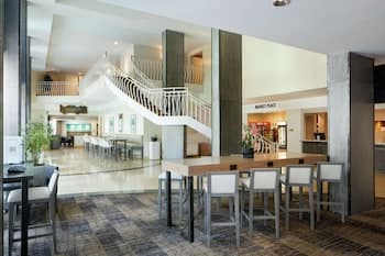 DoubleTree by Hilton San Diego - Hotel Circle