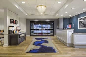Hampton Inn & Suites Newport/Cincinnati