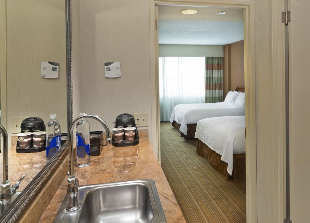 Embassy Suites by Hilton Parsippany