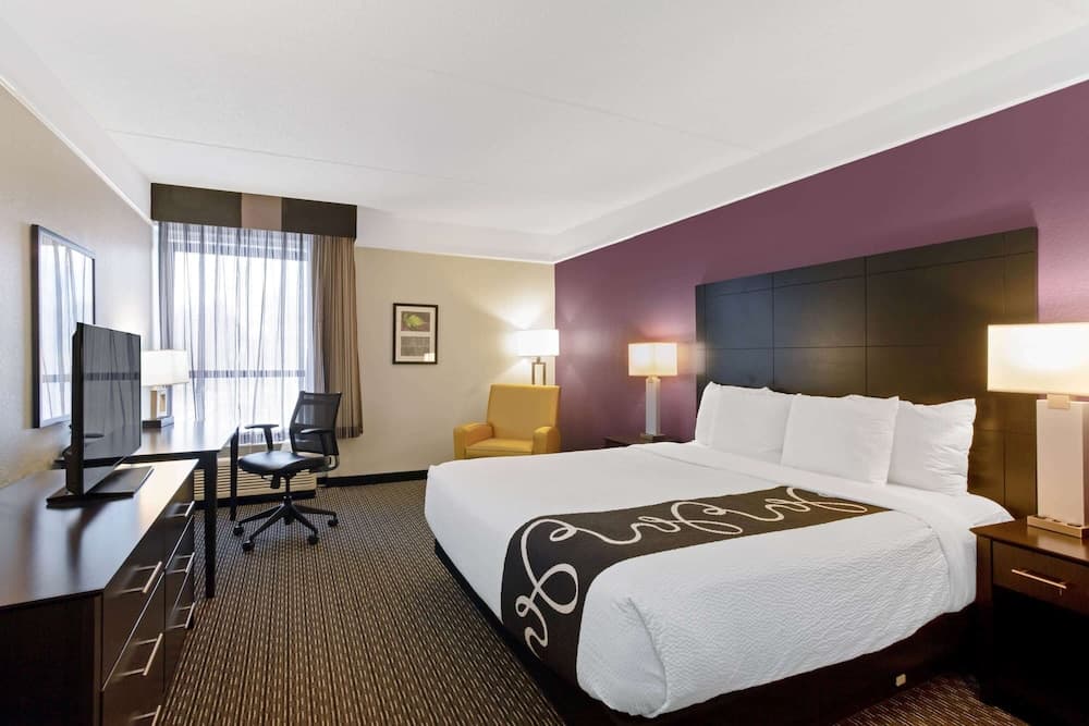 La Quinta Inn & Suites by Wyndham Boston-Andover