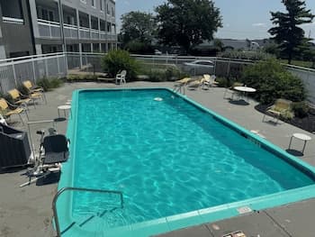 Wingate by Wyndham Dayton North