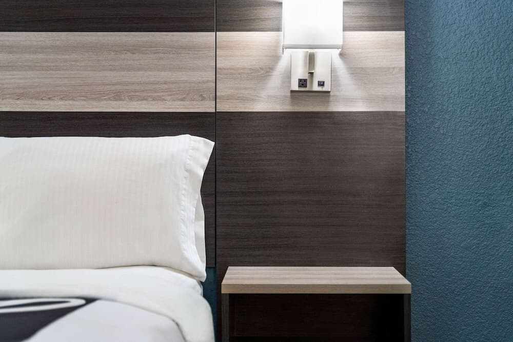 La Quinta Inn by Wyndham Victoria