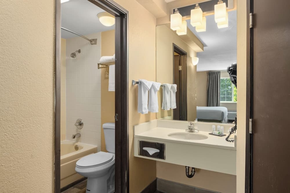 Ramada by Wyndham Portland