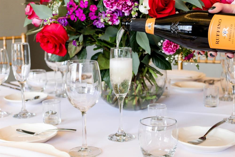 Thompson Chicago, by Hyatt