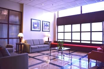 Hamilton Plaza Hotel & Conference Center