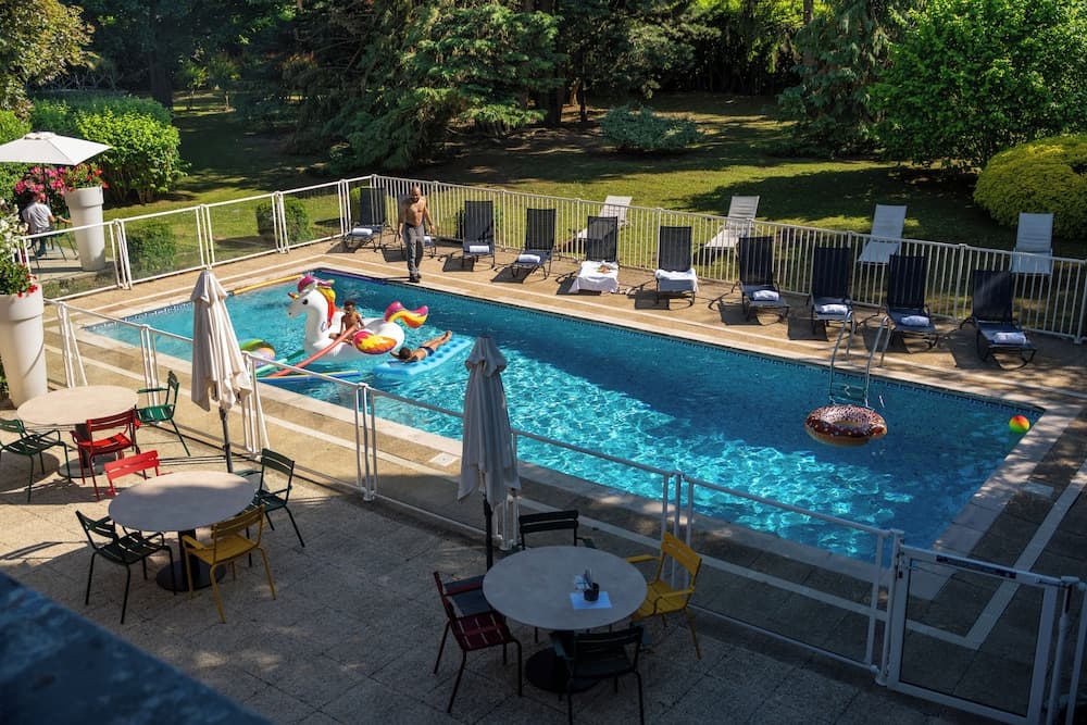 hotel image