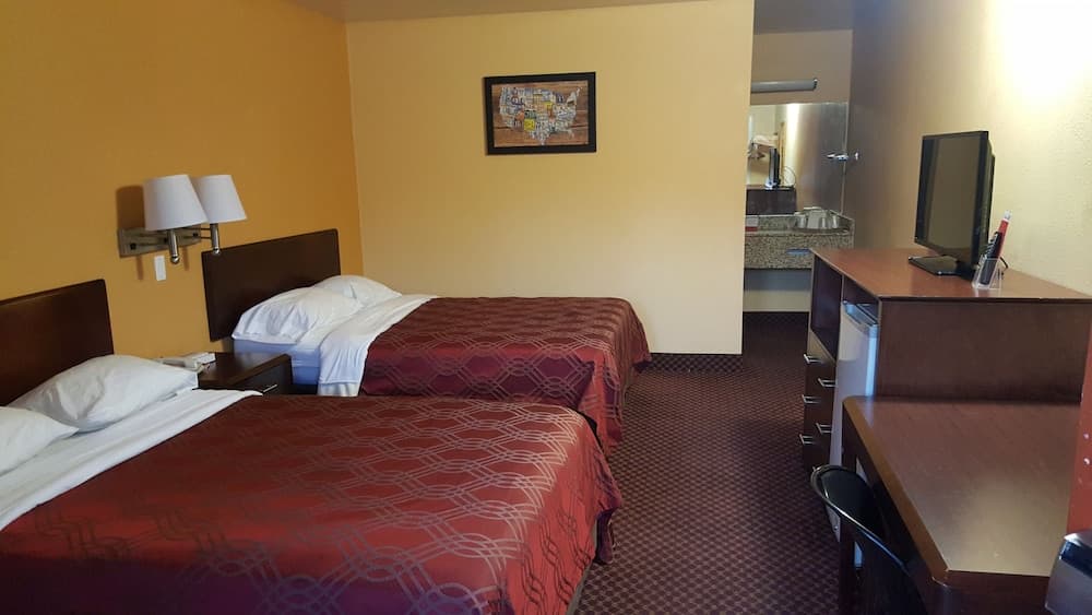 Econo Lodge Near Bluefield College