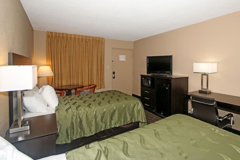 Quality Inn Clinton - Laurens I-26